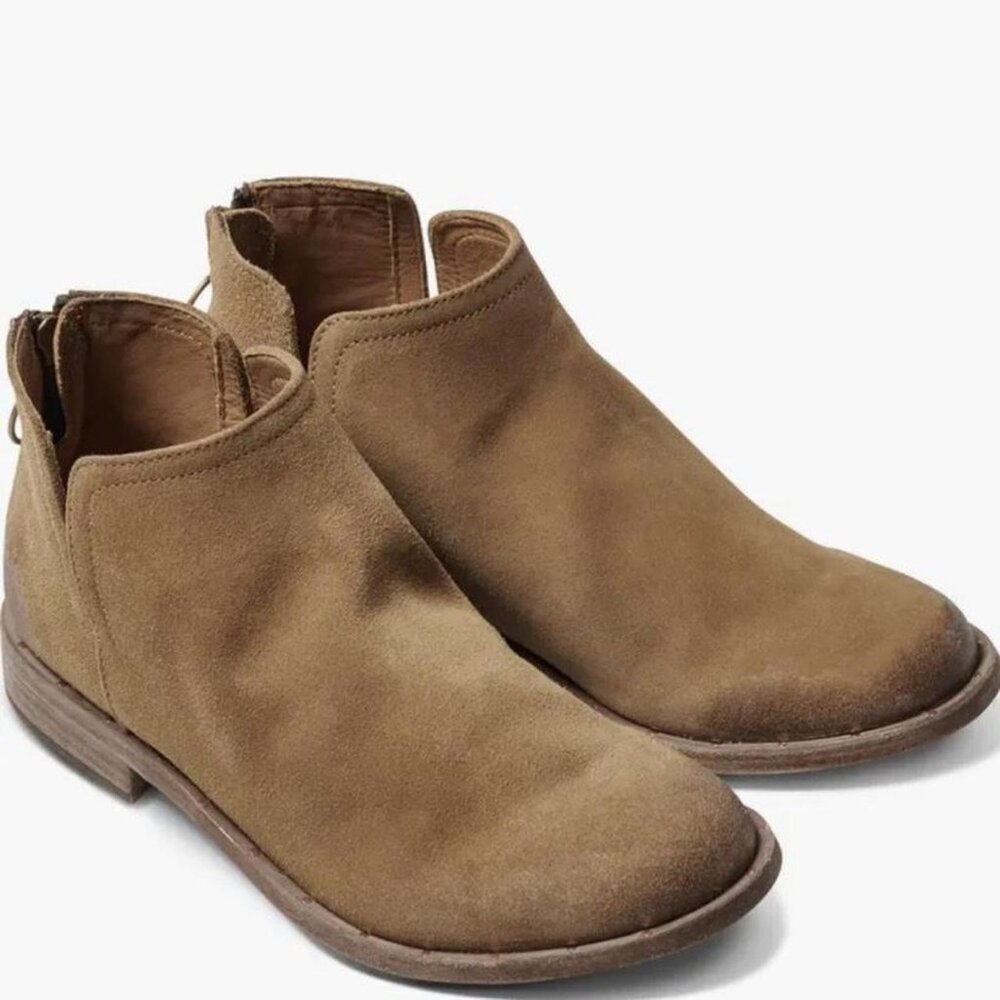 Beek Falcon Bootie Chestnut Size 8